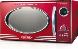 Nostalgia RMO4RR Retro Large 0.9 cu ft, 800-Watt Countertop Microwave Oven