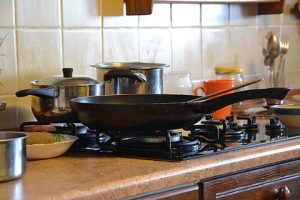 How to Choose Pots and Pans Set